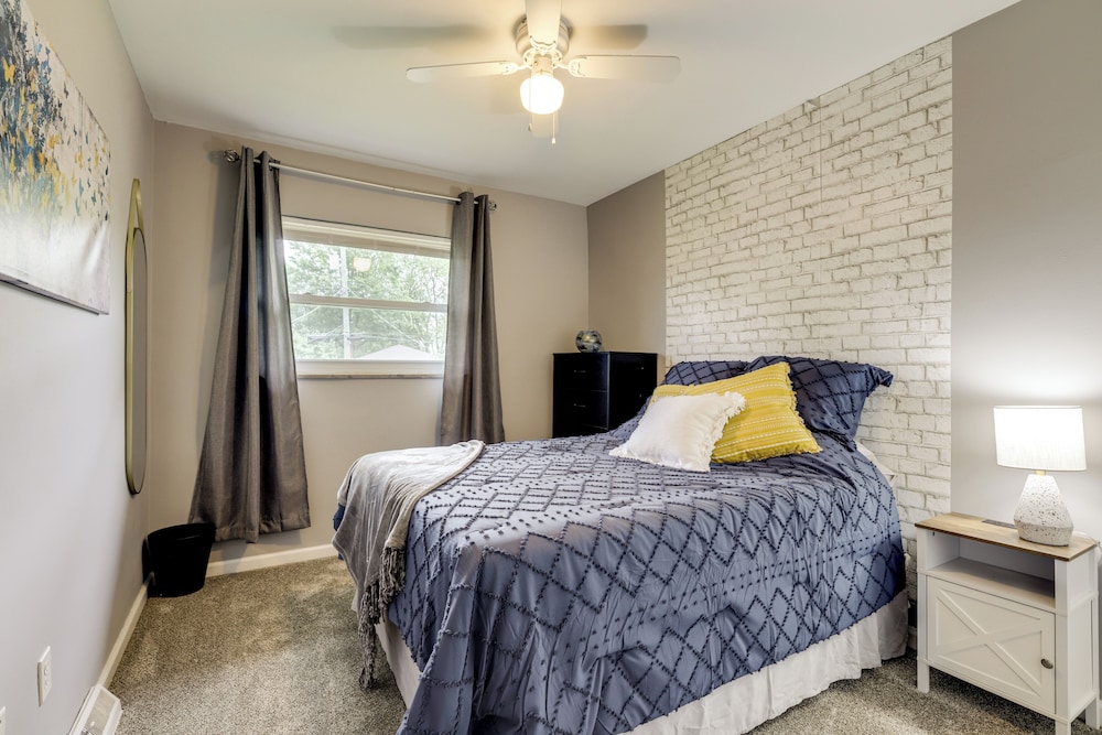 10 Mi to Dtwn Cincinnati: Home w/ Patio & Yard!