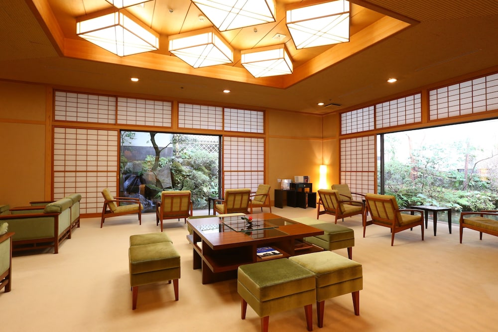 Tsubaki view 3