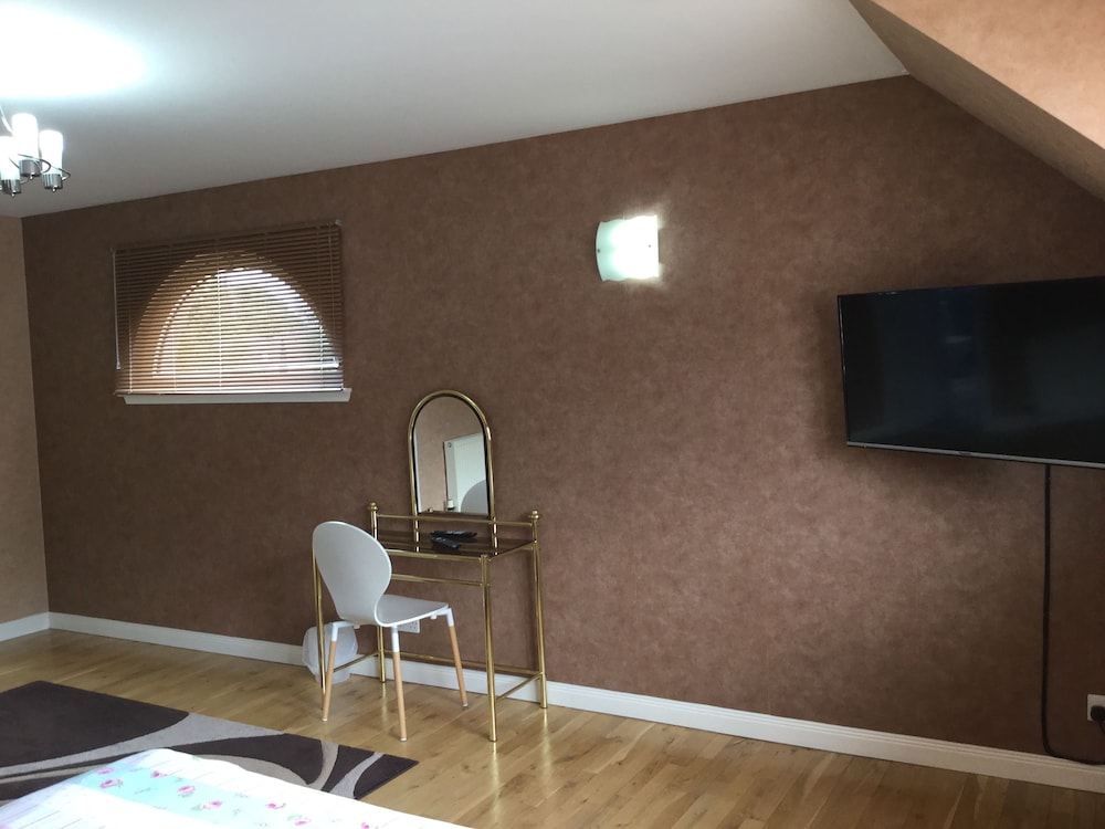 Inverness Apartments - West Heather