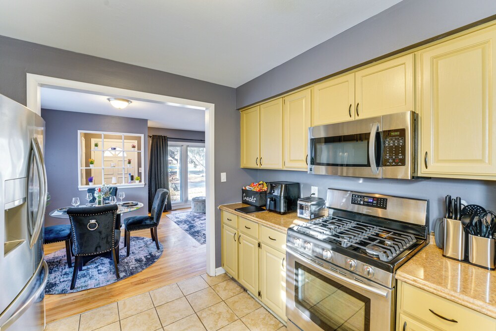 Game, Stay & Play: Family Home in Westland!