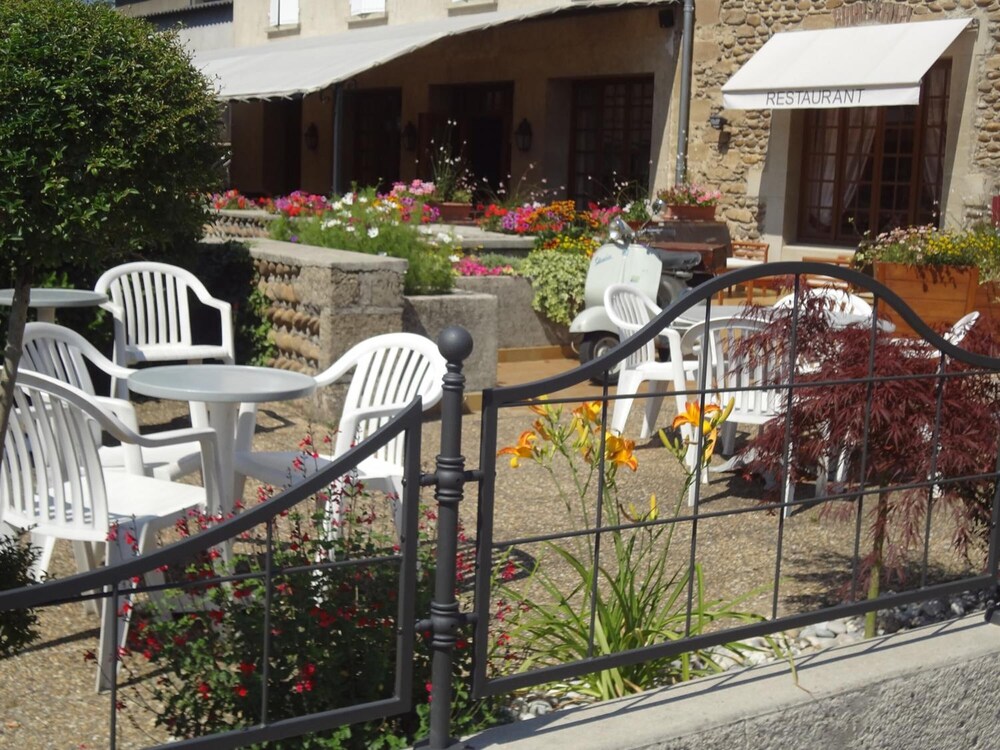 Hotel le Relais - Property Image 19