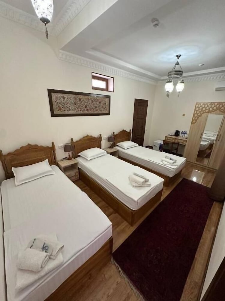 Hotel Poyi Kalon Terrace