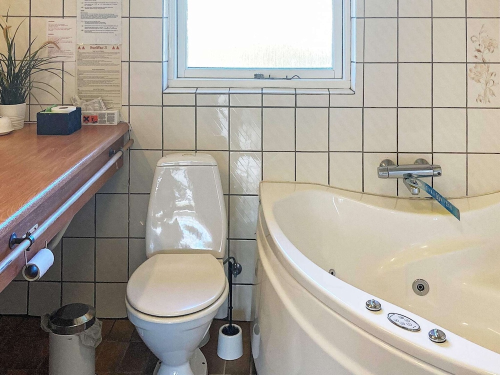 6 Person Holiday Home in Oksbol-by Traum view 5