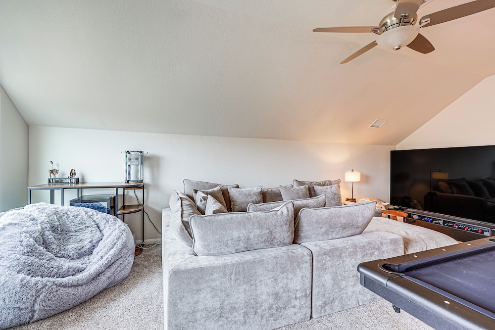 Play & Unwind, Pflugerville Gem w/ Community Perks