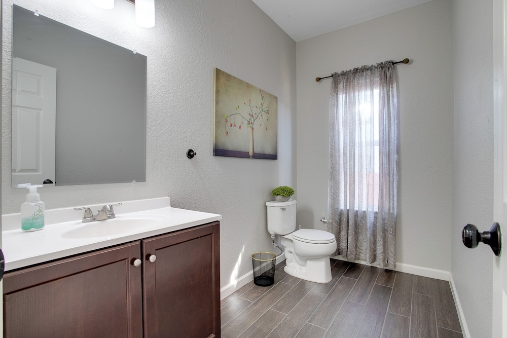 17 Mi to Dtwn Denver: Family Home w/ Private Yard