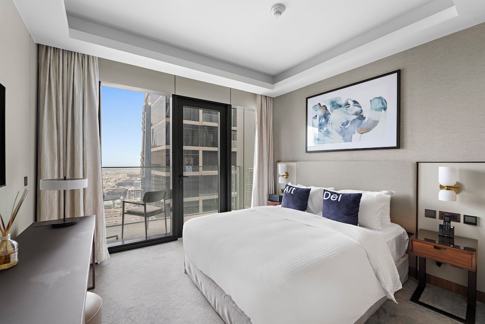 2BR Pool with Burj Khalifa View