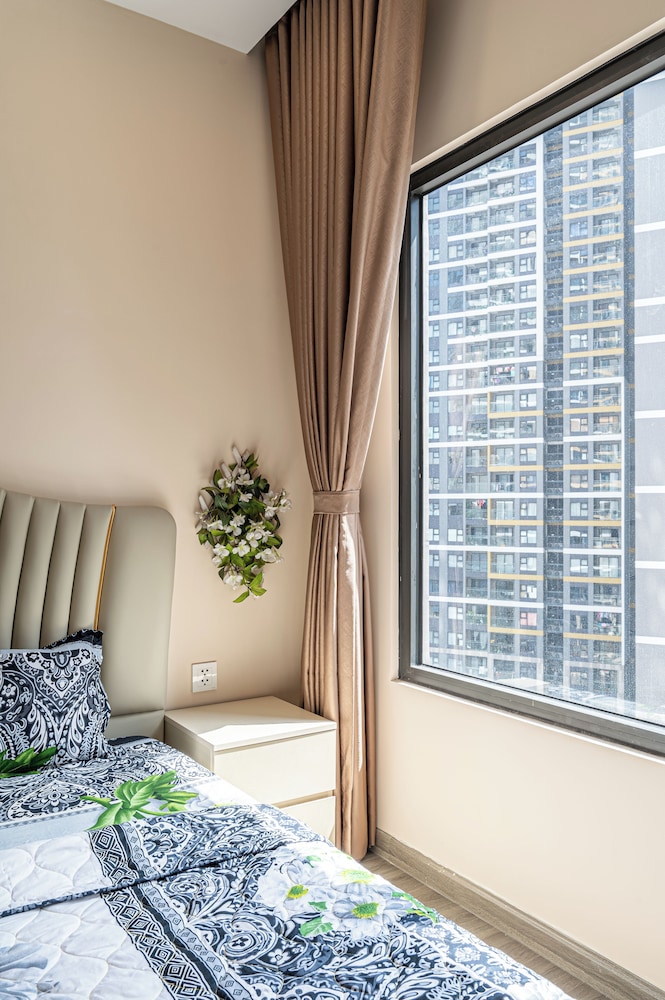 LA Nest 1BR River View Near Vincom
