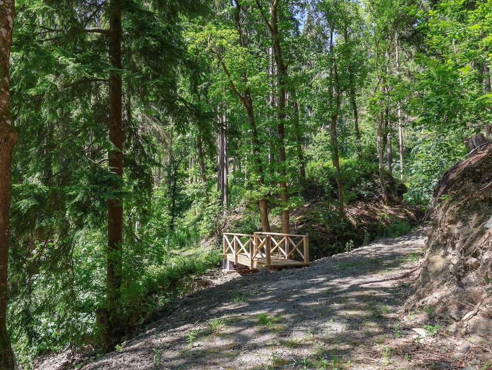 Lady Bagots Cabin