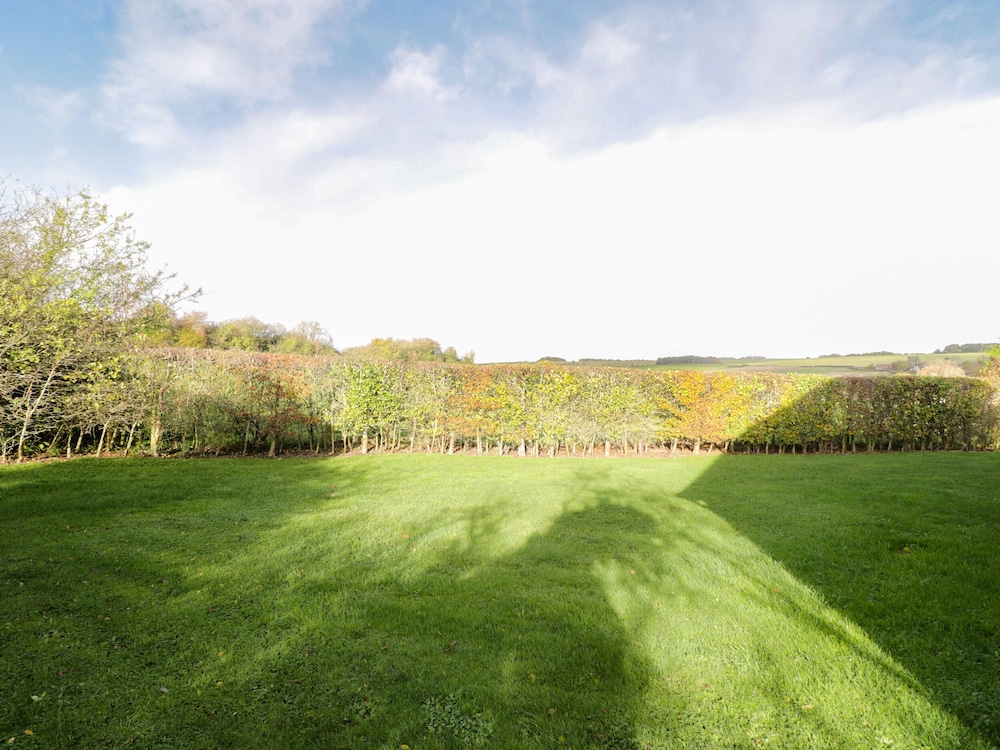 Nine Acres Barn