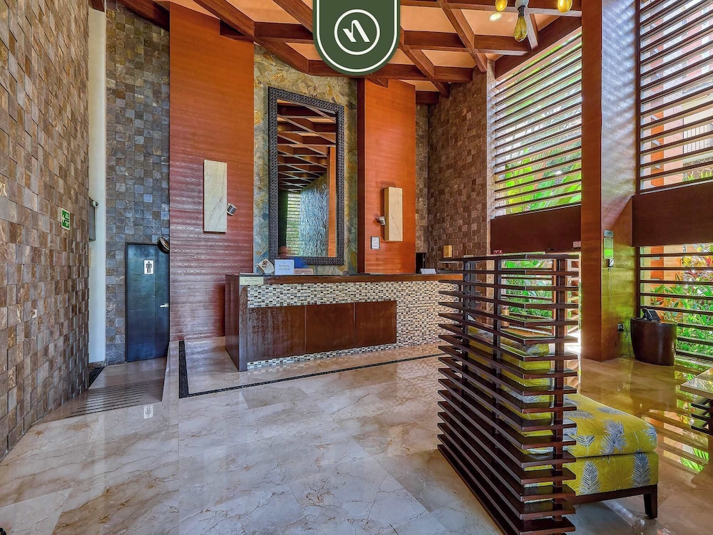 1 BR Condo - Amazing Sunsets From the Roof - Pool