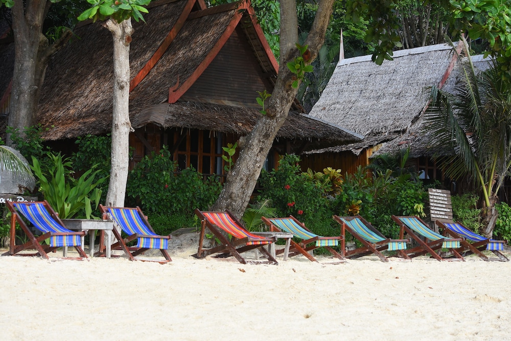 Phi Phi Relax Beach Resort