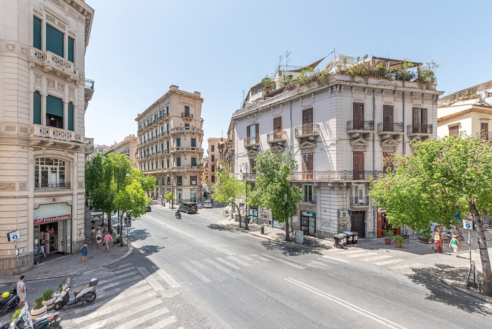 Panurban Blue Apartment by Wonderful Italy
