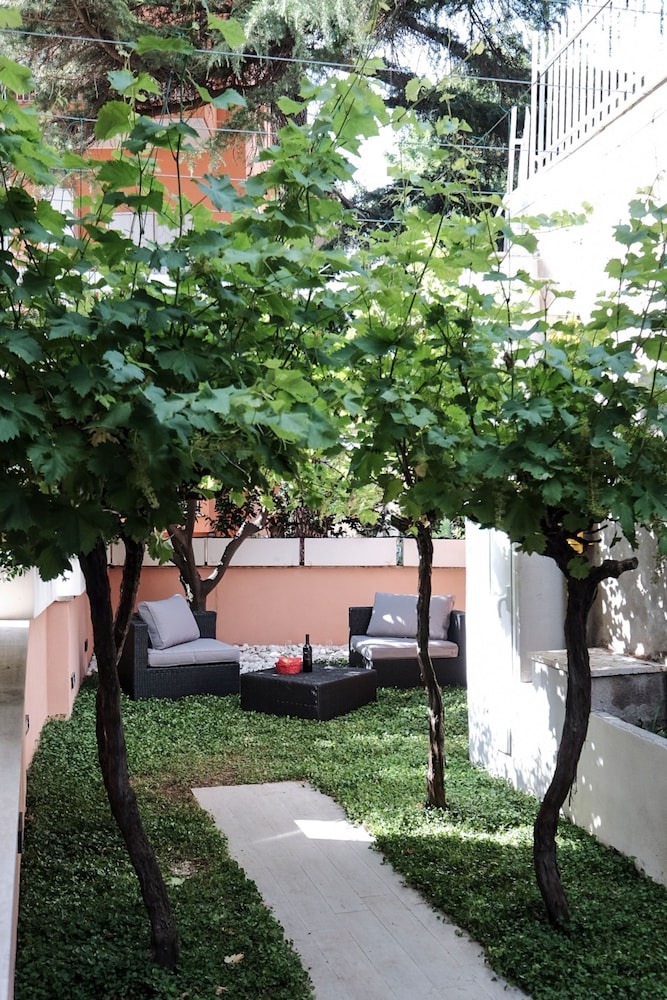 Wonder Relaxing Garden