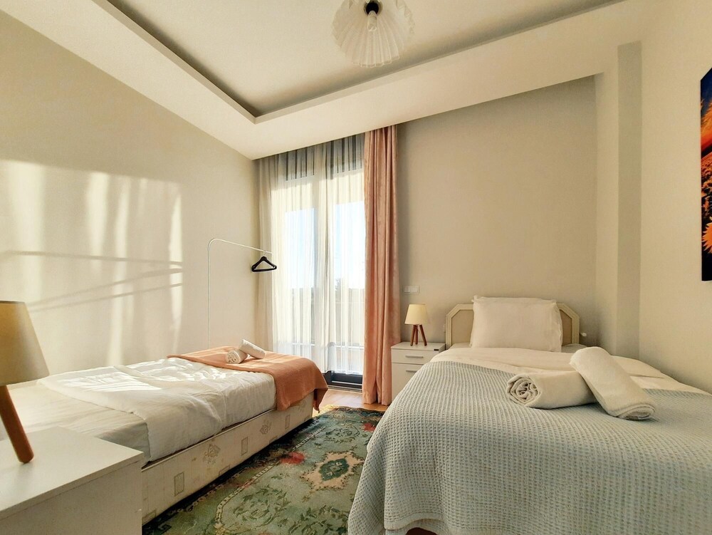 3 Br Apertment in Aksu