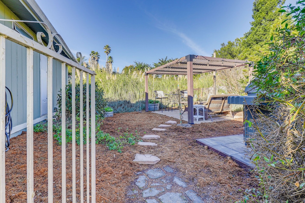 Petaluma Vacations - Charming Petaluma Cottage w/ Grill Near Wineries - Property Image 7