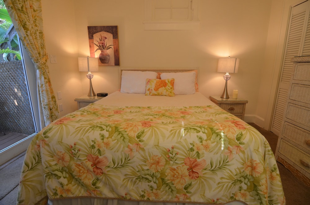 Pass-a-Grille Beach Historic Spanish Triplex
