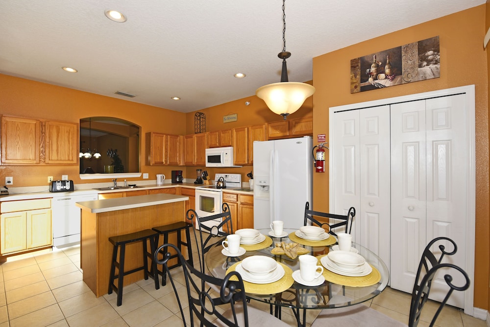 Aviana Vacation Villa - Image 3