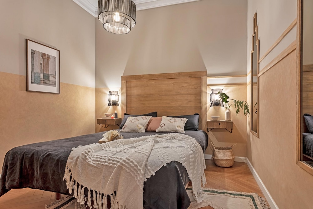 Agadez - 3 Bedrooms and Balcony in Lista