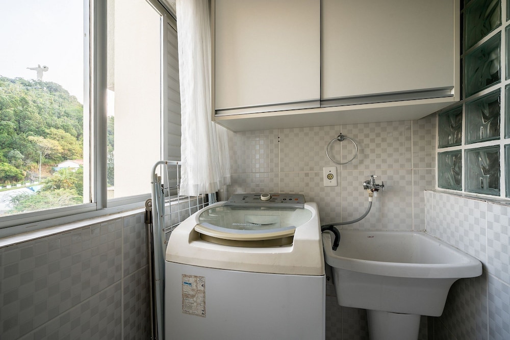Apt 750m fr th Beach Privileged Location BC Jda402