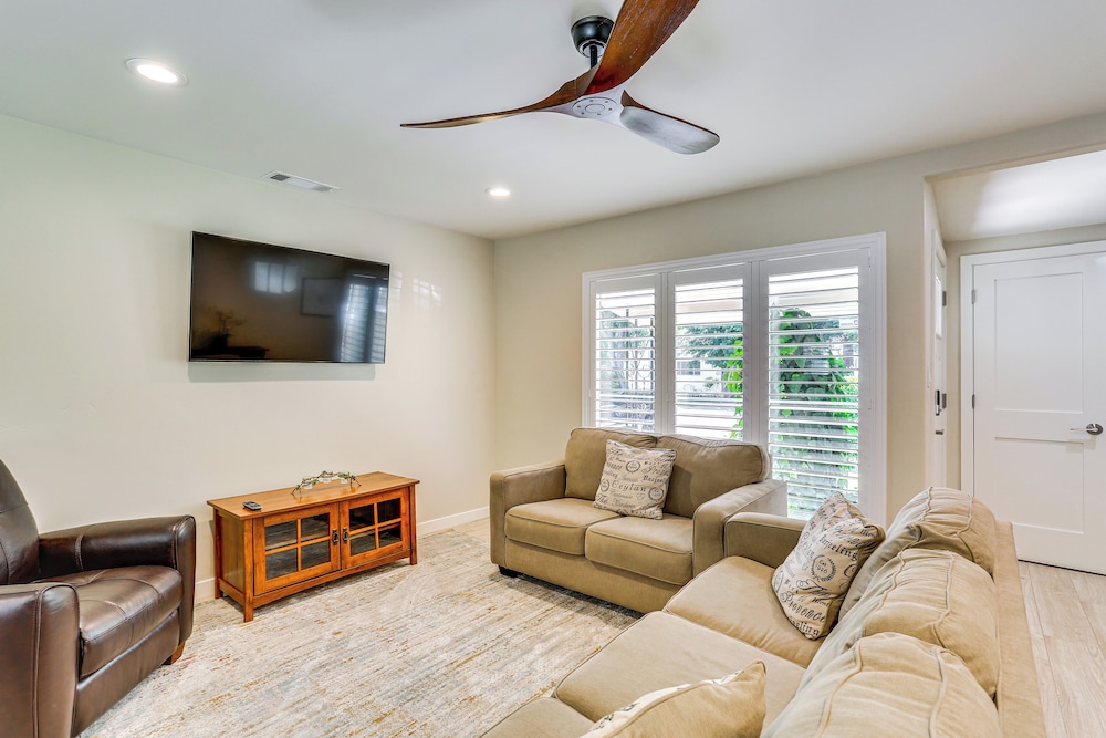 Walk to Park & Aquatic Center: Airy Redding Home!
