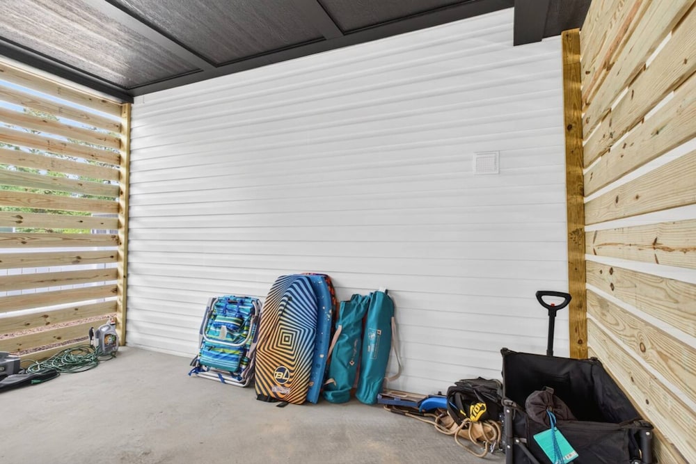 New Listing Luxury House 5 Min Walk to Beach