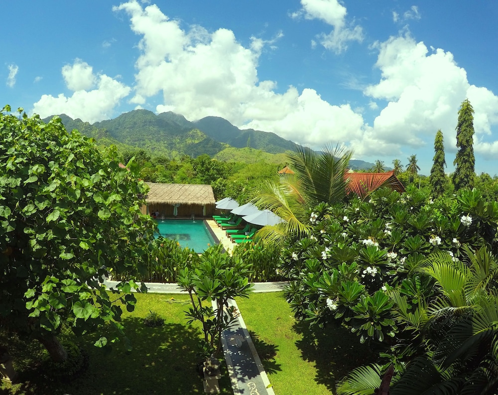 Man's Cottages and Spa