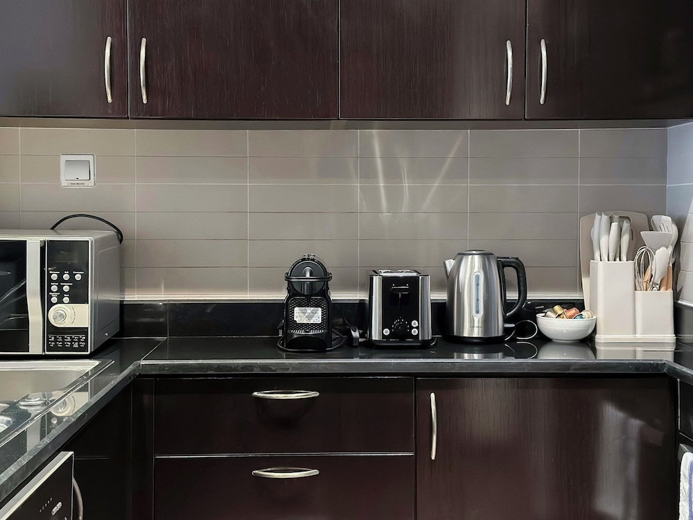 Resort Apartments - Royal Amwaj North