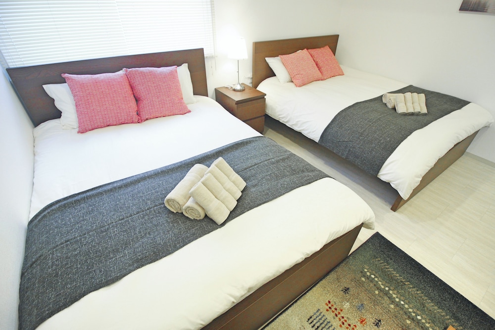 VALUE NAMBA SOUTH