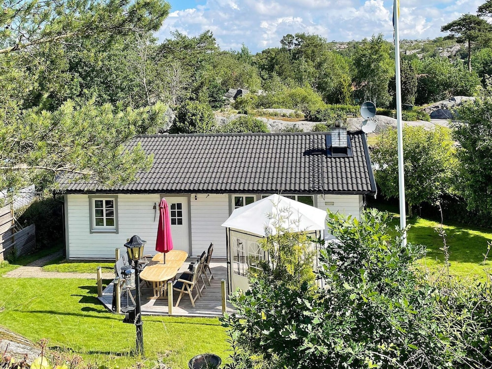 6 Person Holiday Home in Kungshamn-by Traum view 3