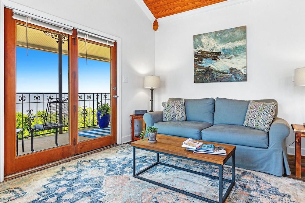 Jubilee Suites Boutique B&B