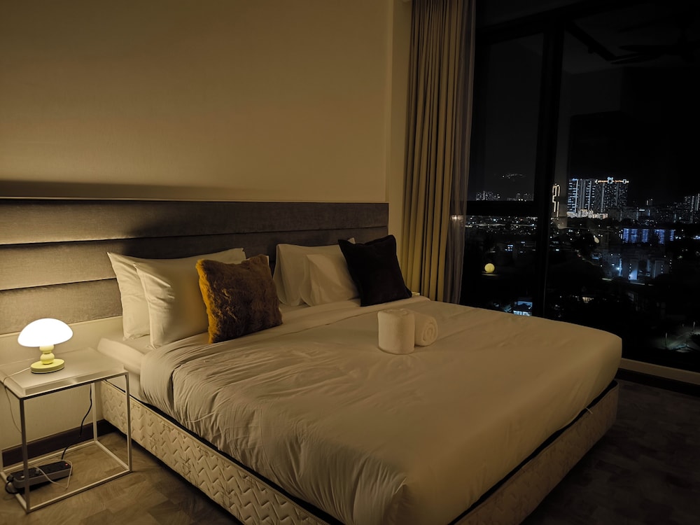 Expressionz KLCC By Laze Home
