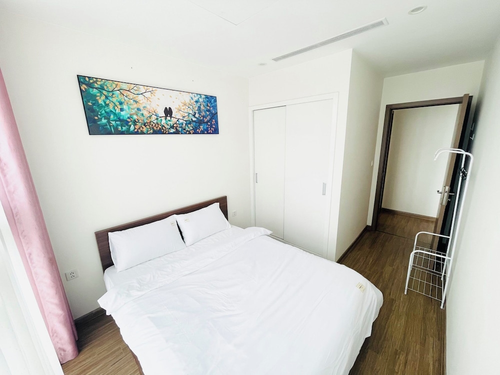 Sunny - Vinhomes Skylake Residences