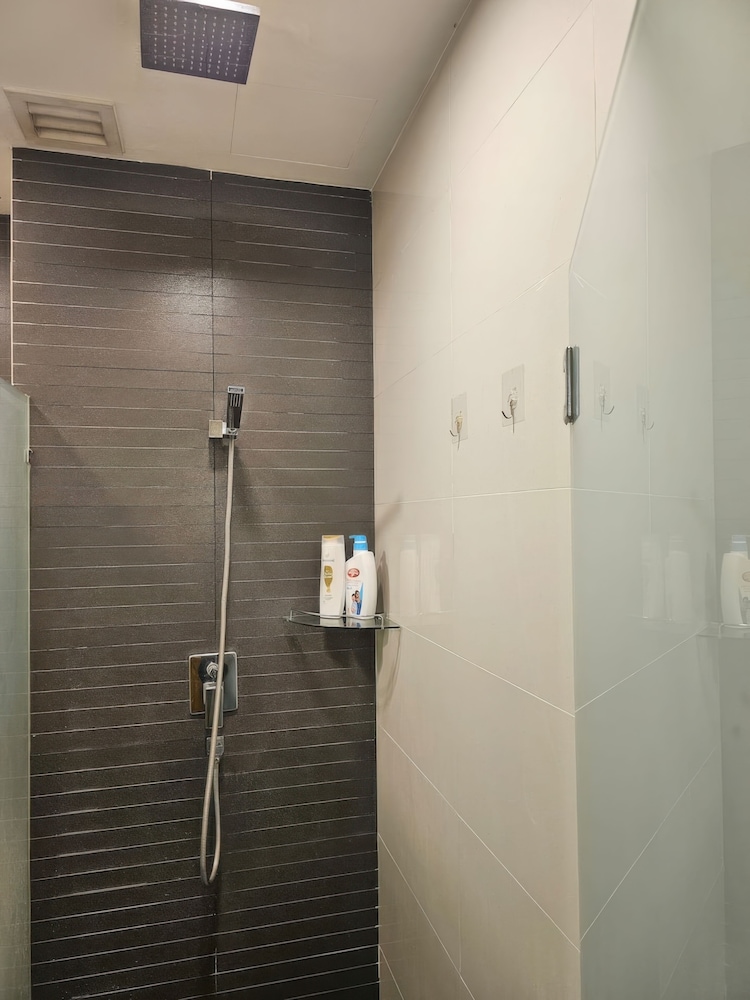 Dua Sentral Residential Apartments Tower