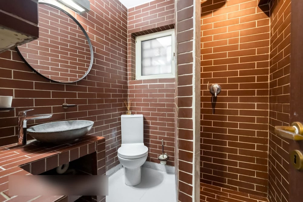 Industrial Cozy Studio in Piata Amzei view 5