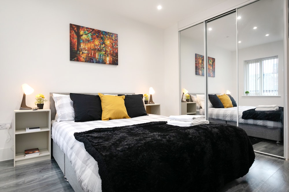 Nottingham Top Serviced Home view 5