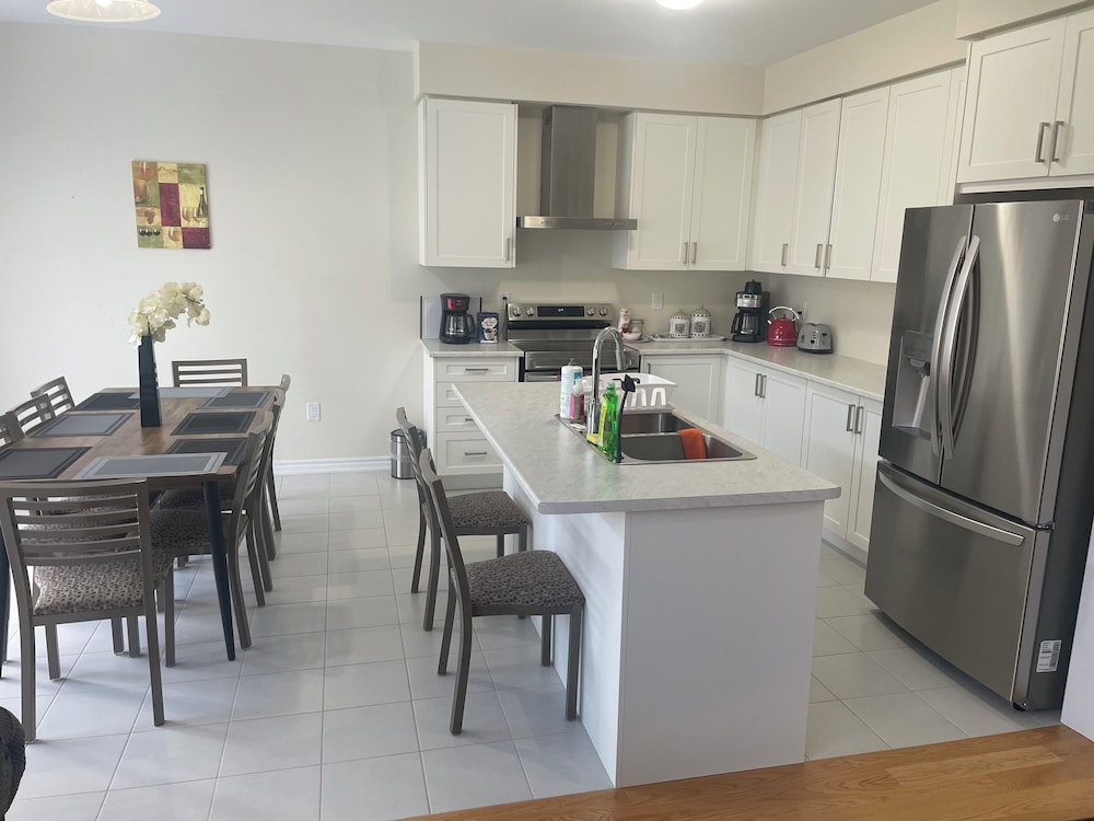 Brand New 3 Bedroom Home in West Niagara