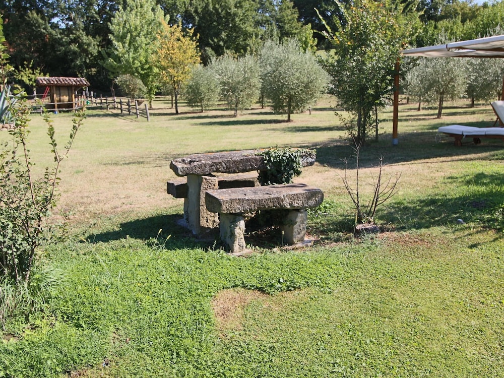 Photo 28