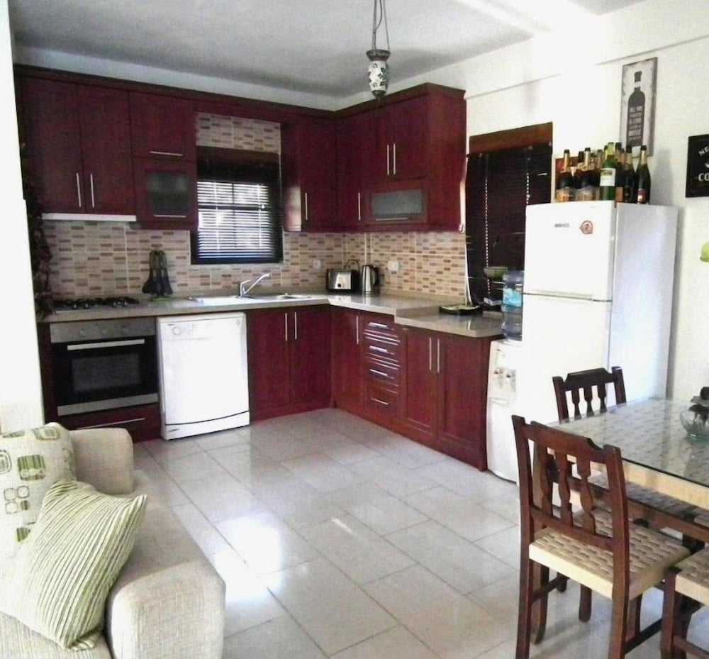 Villa Thorn Heaven view 5