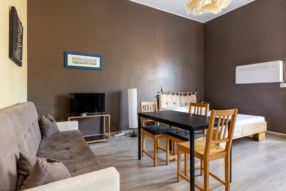 Black Sand Studio by Wonderful Italy
