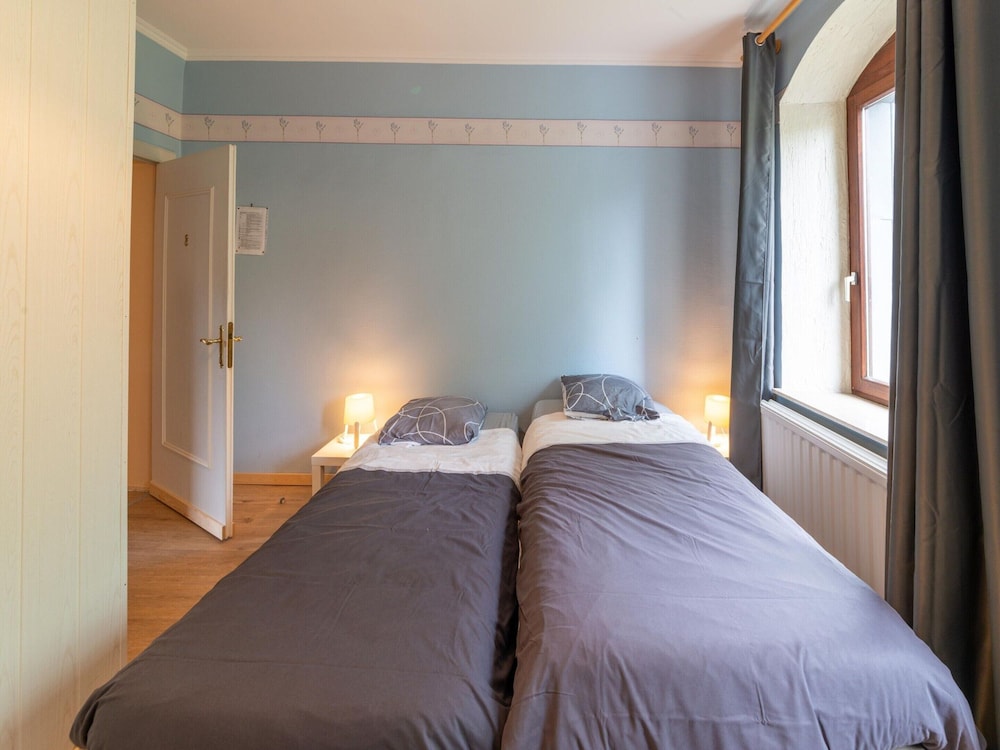 Former Hotel with Swimming Pool, Hot Tub, Sauna for Family Groups view 5
