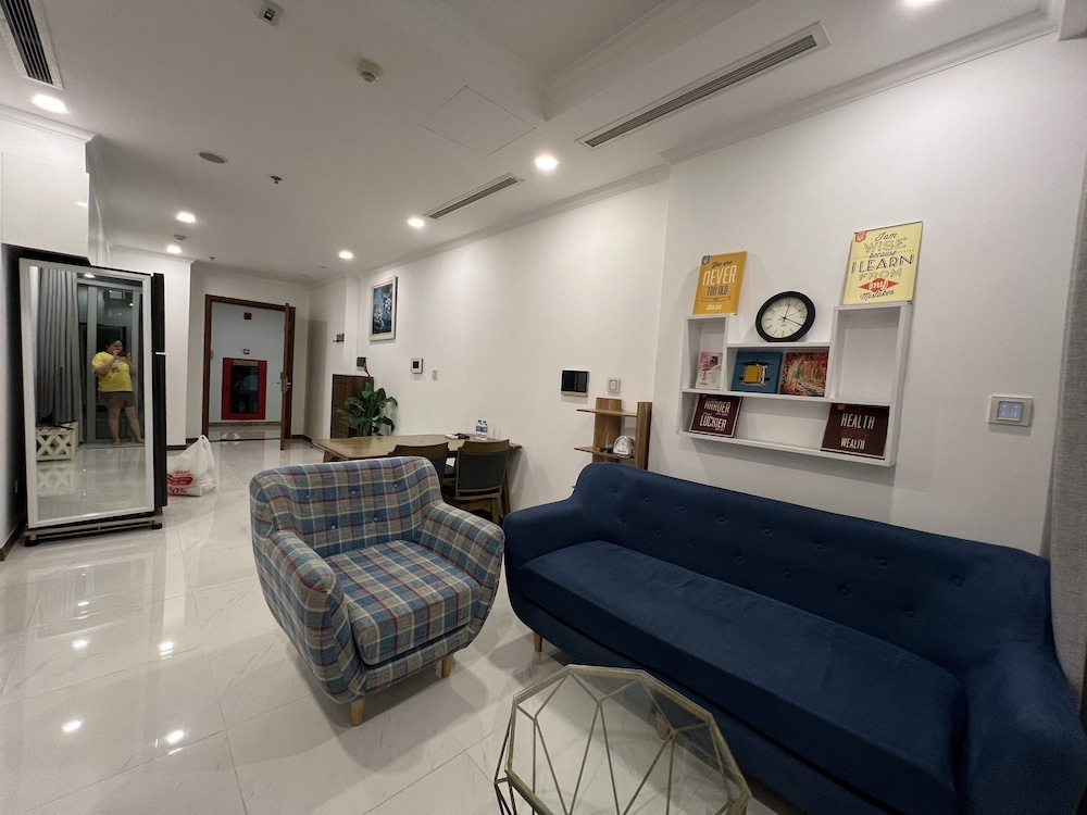 Landmark Apartment in Vinhomes Central Park