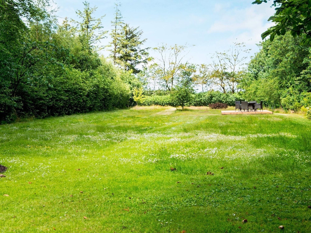 8 Person Holiday Home in Norre Nebel view 4