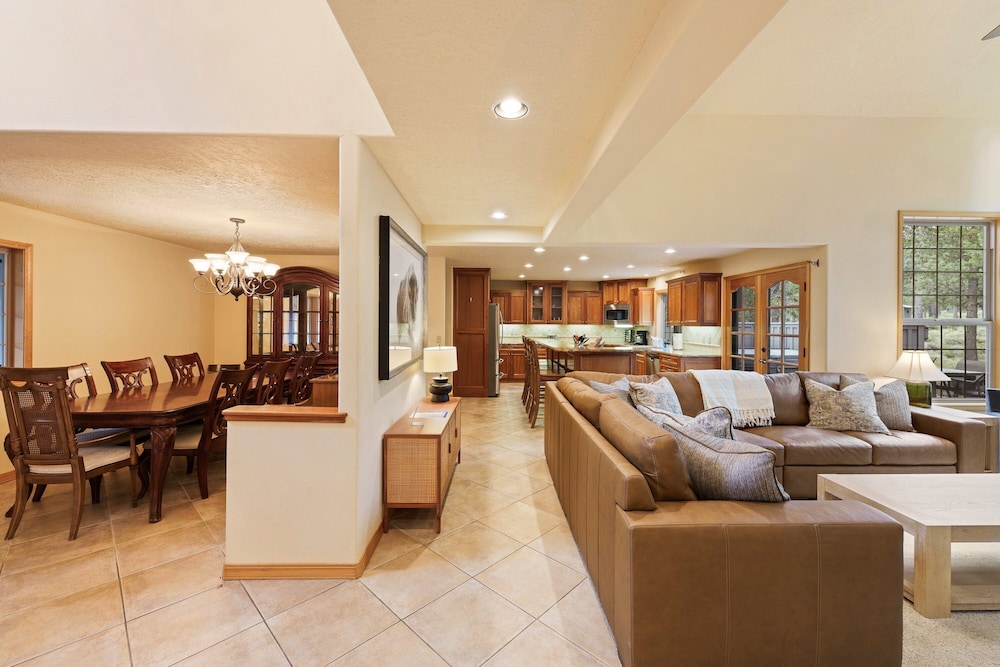 4 Tan Oak Lane 5 Bedroom Home