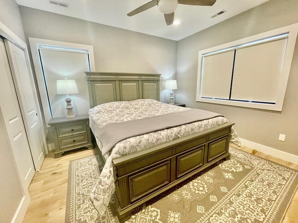Hickman Street 102