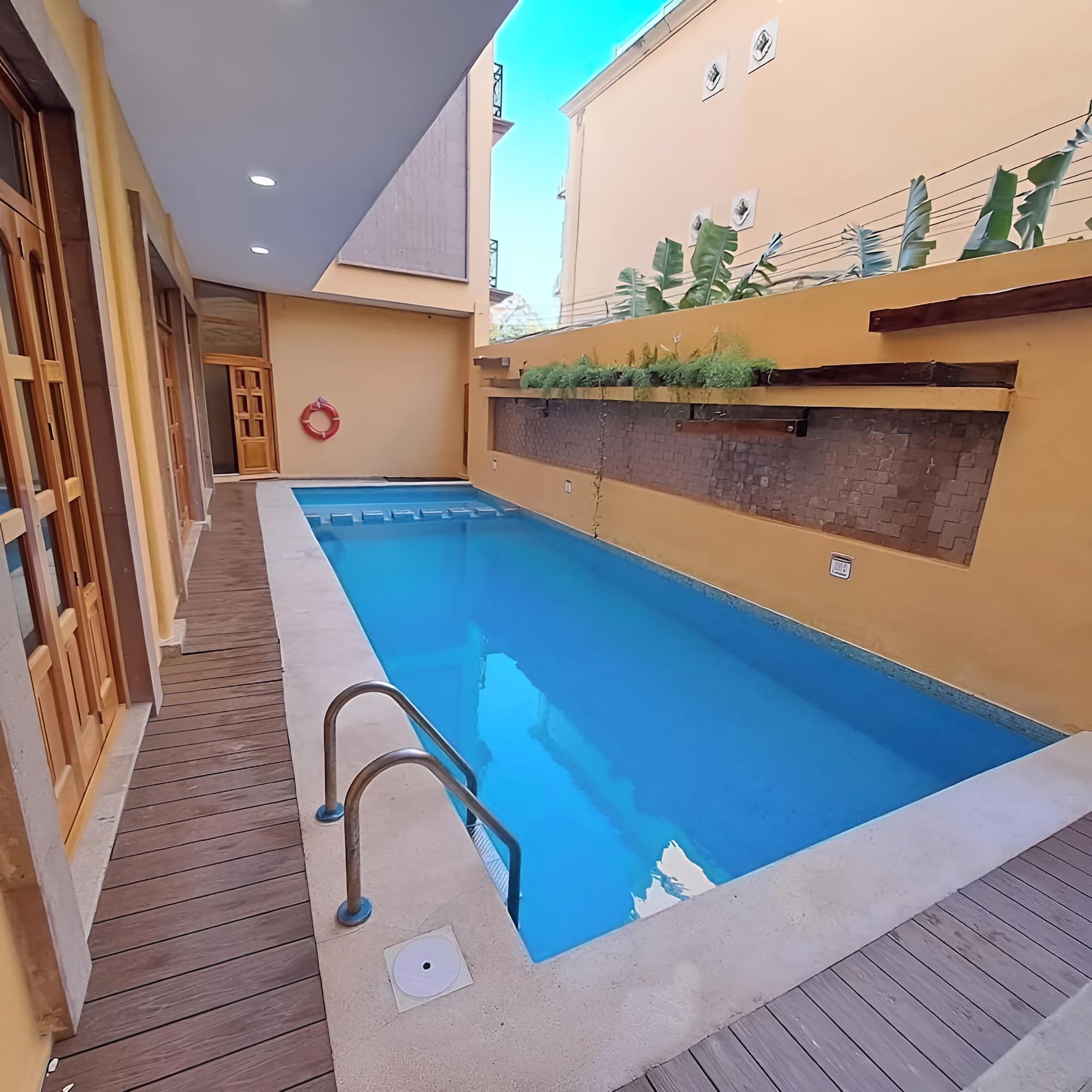 Cancun International Suites
