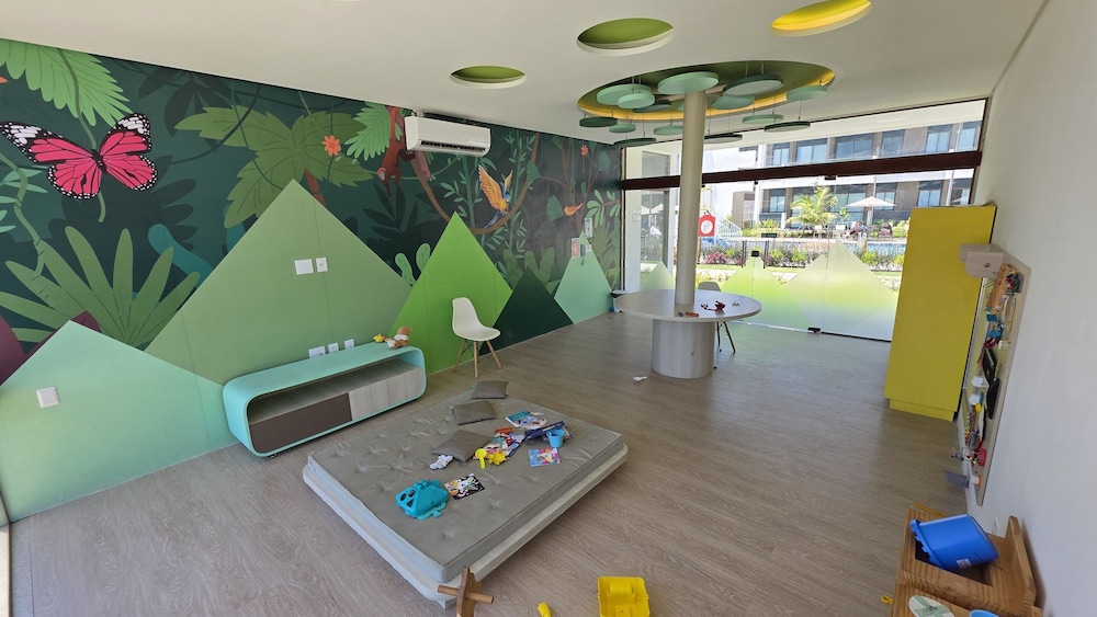 Makia Beach Muro Alto 104B by La Playa