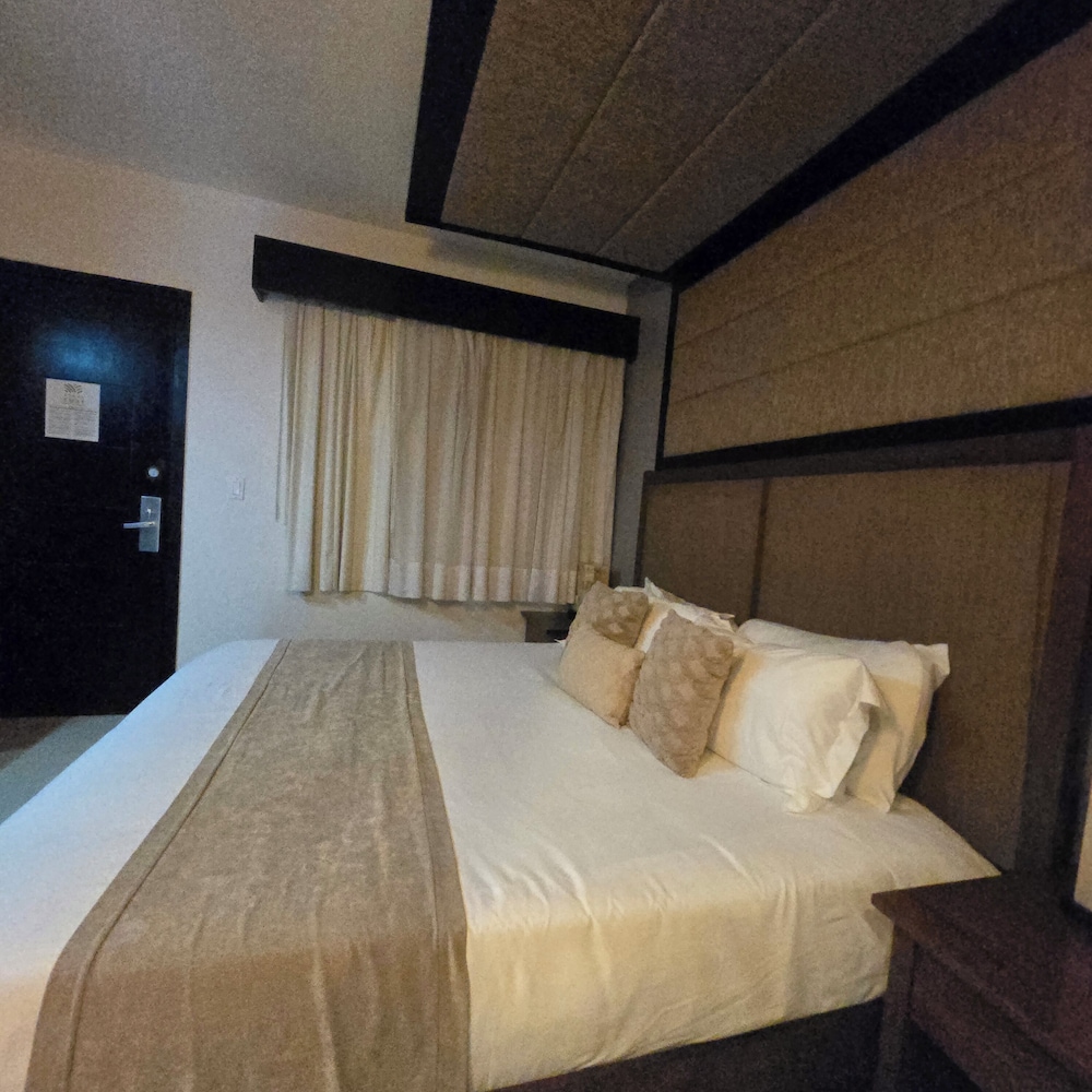 Aldea Thai by AR Vacations