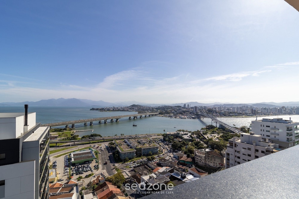 TVT - Luxury Studios in the Center of Florianopolis