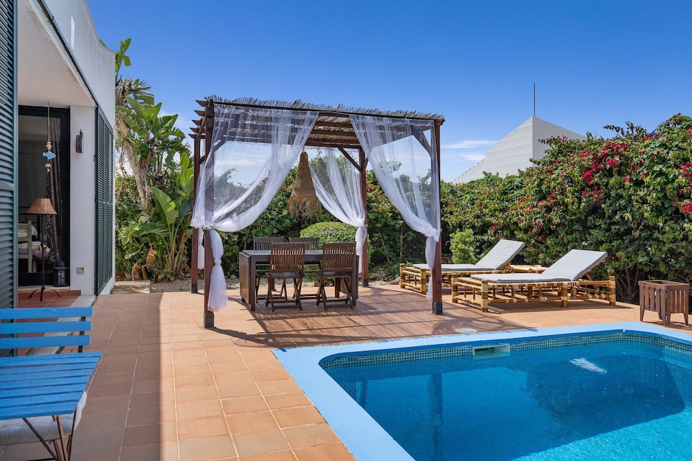 Anana Binisafua Villa With a Pool by the sea photo 2