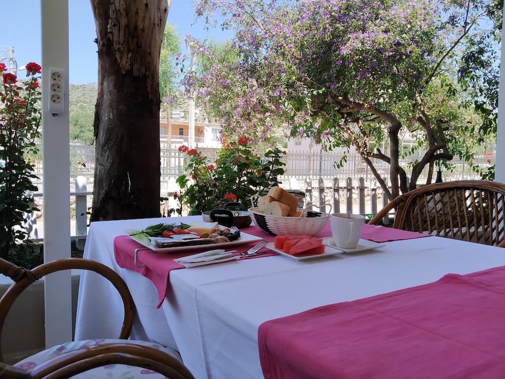 Rayana Otel - Image 15